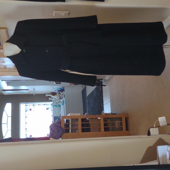 Vintage Carries note long black belted faux wool coat size large - Picture 1 of 11